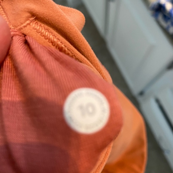 Four pairs of Lululemon align shorts with 6 inch inseam. Size 10. - Picture 6 of 9